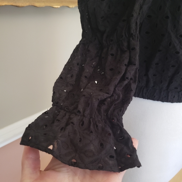 Wild Honey Black Eyelet 3/4 Sleeve Crop Top - Picture 4 of 7